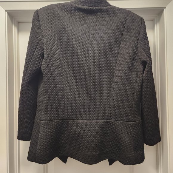 Cropped 3/4 sleeve black blazer - Picture 2 of 3